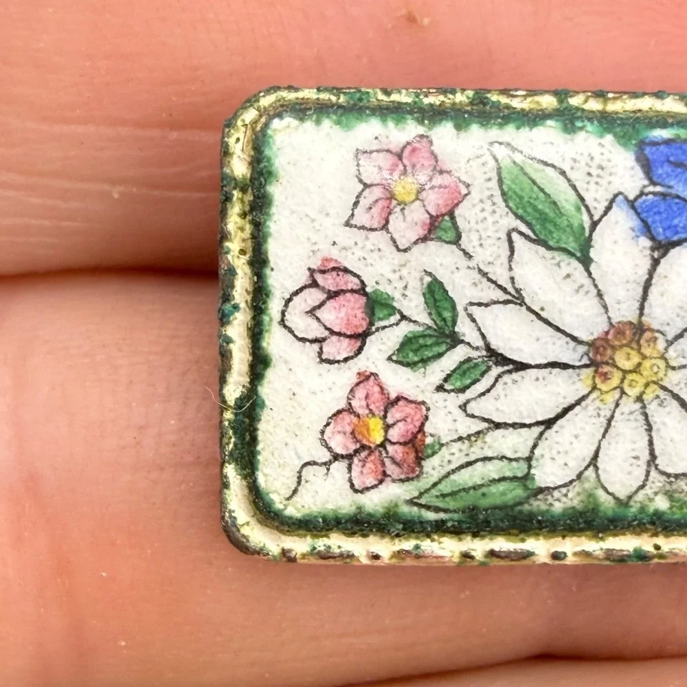 Vintage‎ Painted Alpine Flower Brooch
